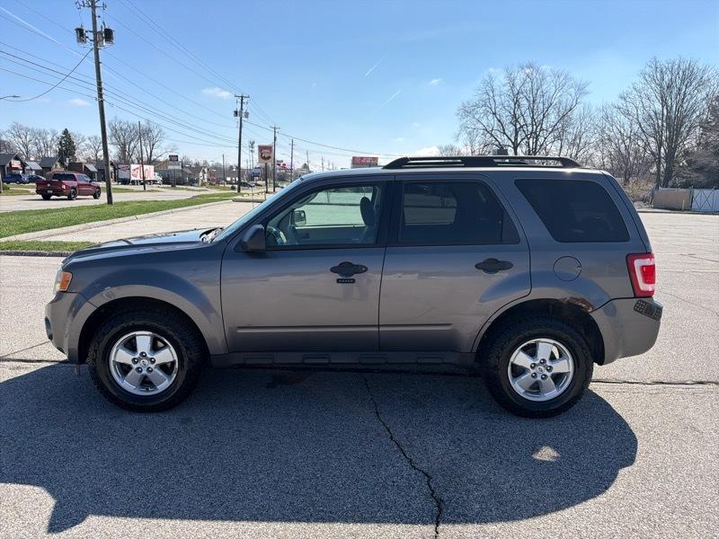Ford Escape XLT FWD 2010