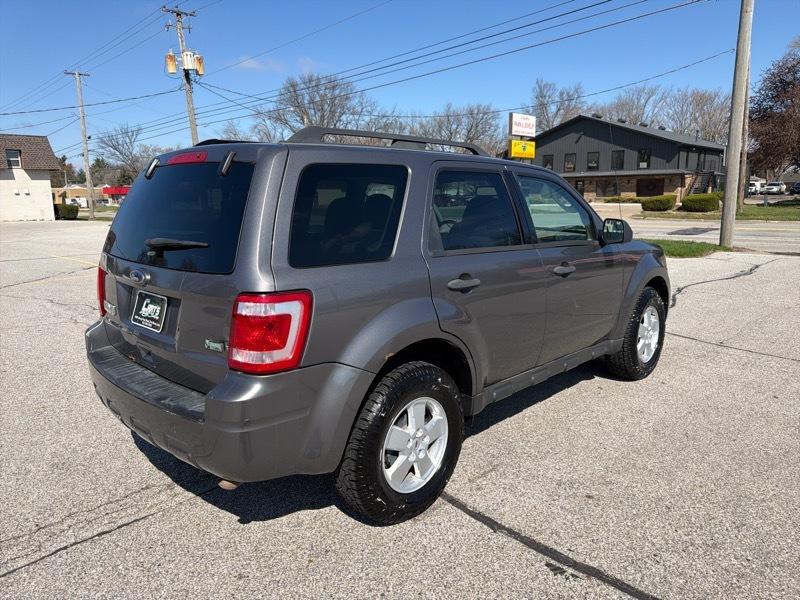 Ford Escape XLT FWD 2010