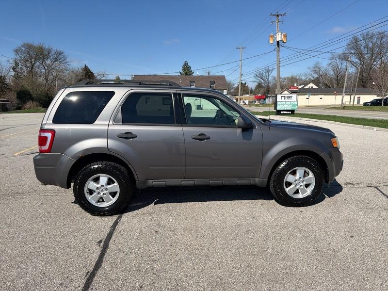 Ford Escape XLT FWD 2010