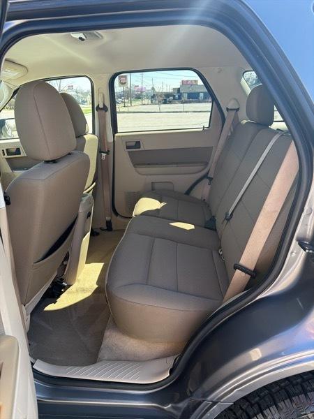 Ford Escape XLT FWD 2010