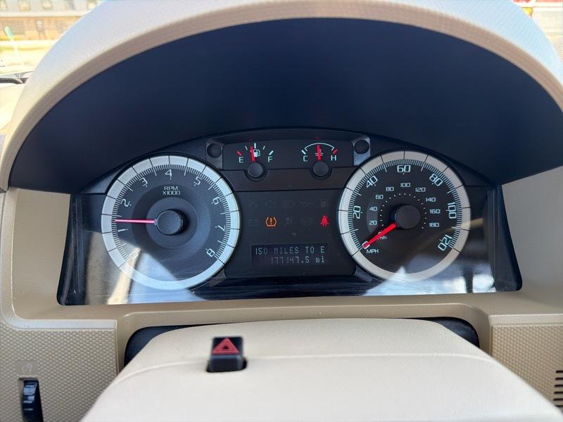 Ford Escape XLT FWD 2010