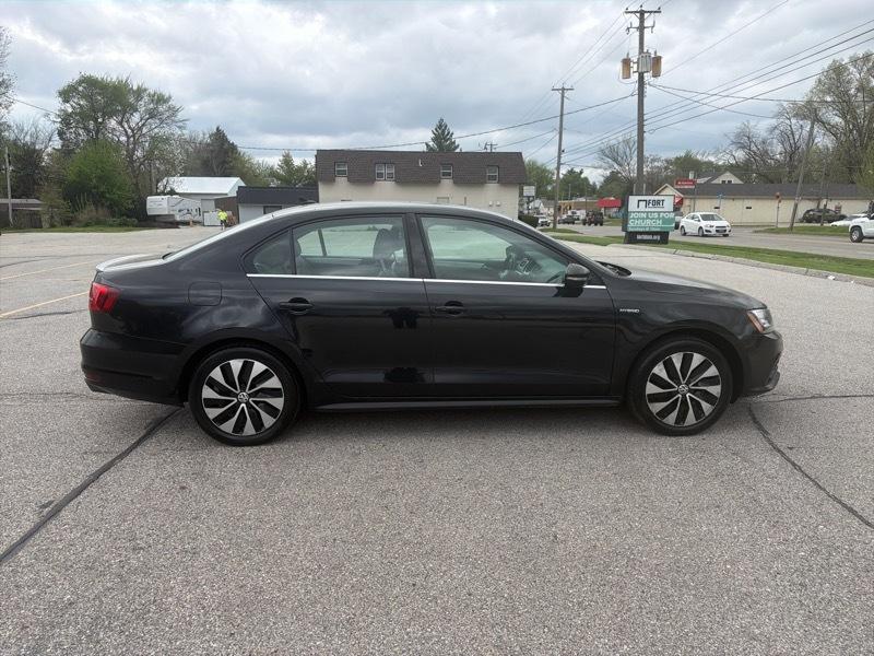 Volkswagen Jetta Hybrid SEL Premium 2016