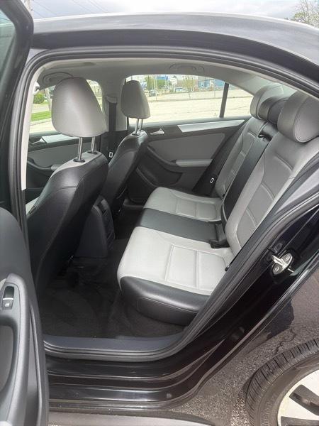 Volkswagen Jetta Hybrid SEL Premium 2016