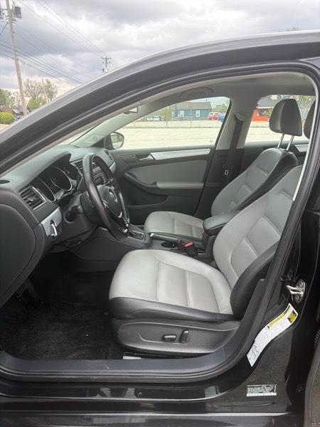 Volkswagen Jetta Hybrid SEL Premium 2016