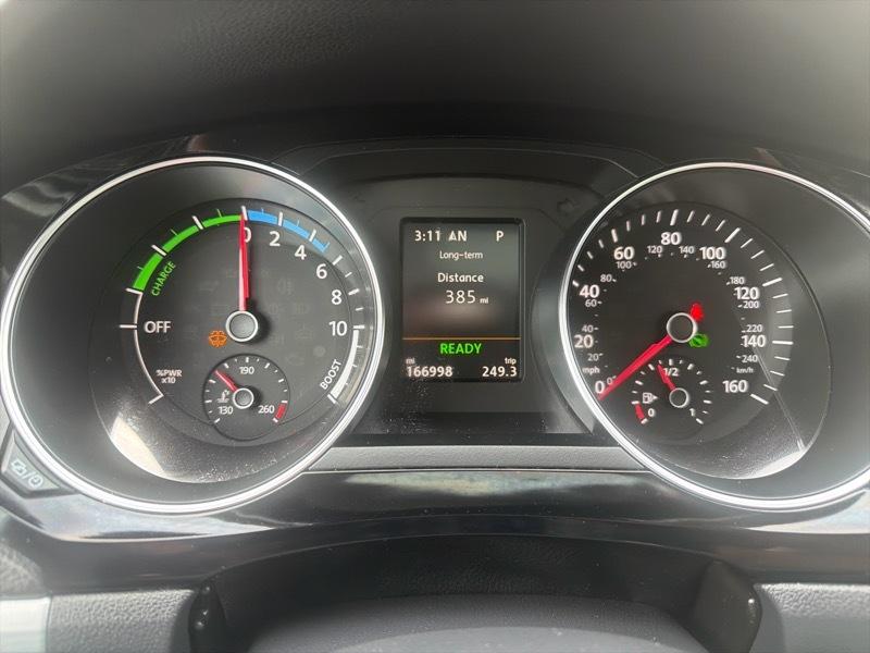 Volkswagen Jetta Hybrid SEL Premium 2016