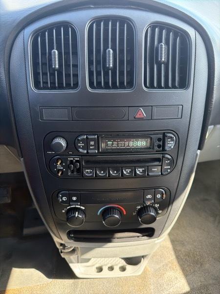 Dodge Caravan SE 2004