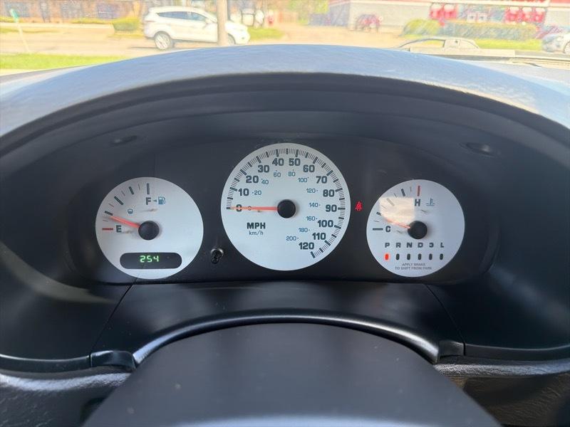 Dodge Caravan SE 2004