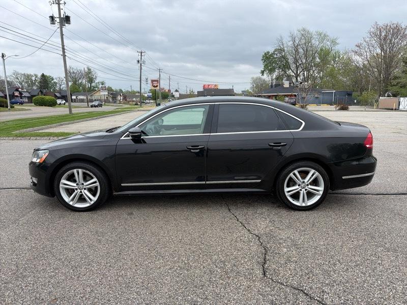 Volkswagen Passat 3.6L V6 SEL2 2012