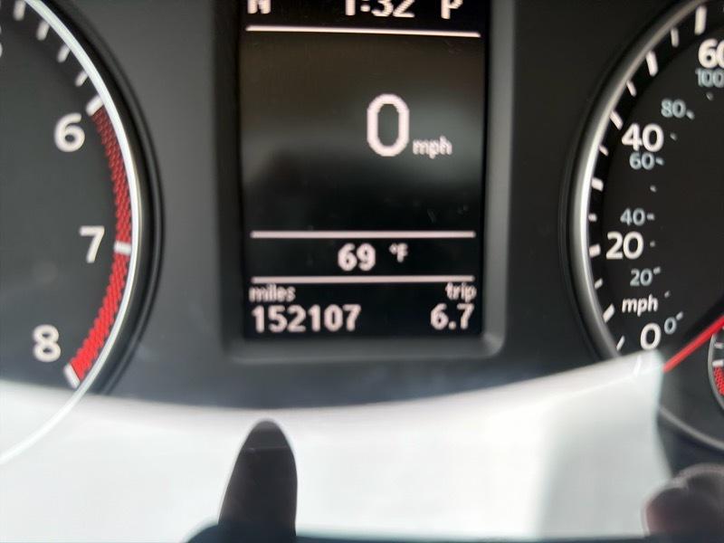 Volkswagen Passat 3.6L V6 SEL2 2012