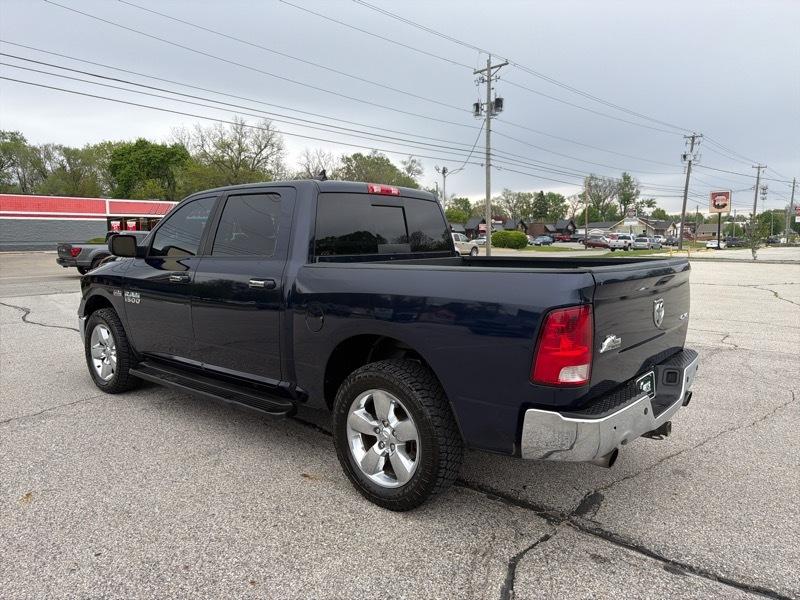 RAM 1500 SLT Crew Cab SWB 4WD 2013