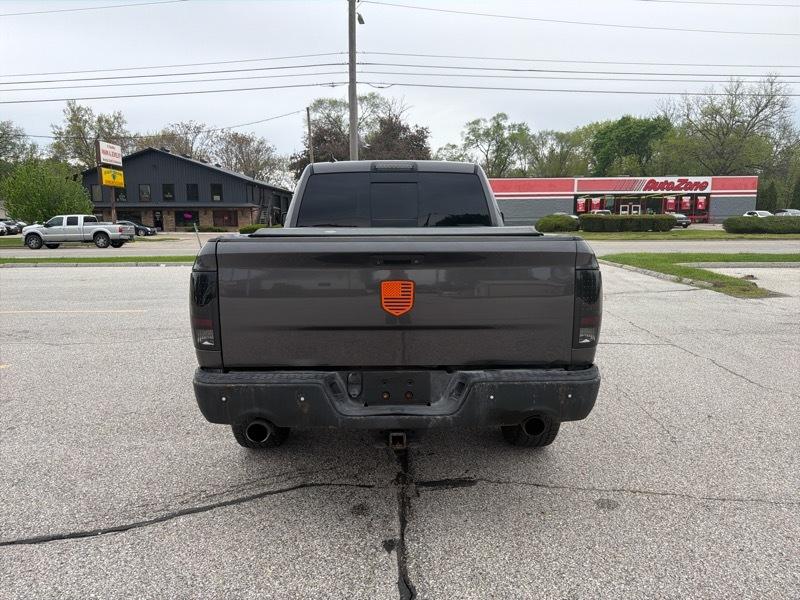 RAM 1500 SLT Quad Cab 4WD 2015