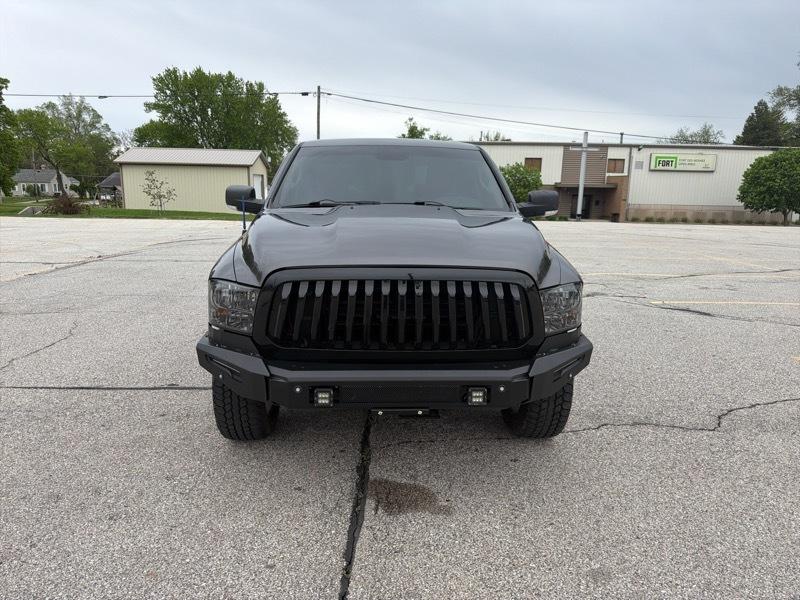 RAM 1500 SLT Quad Cab 4WD 2015