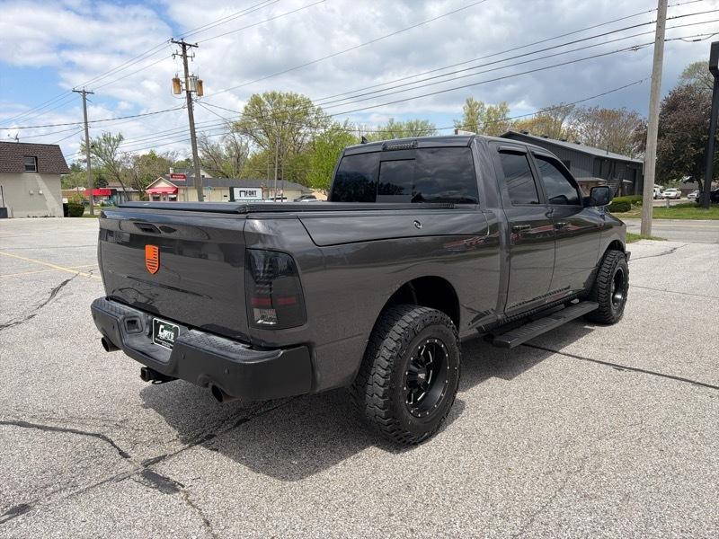 RAM 1500 SLT Quad Cab 4WD 2015