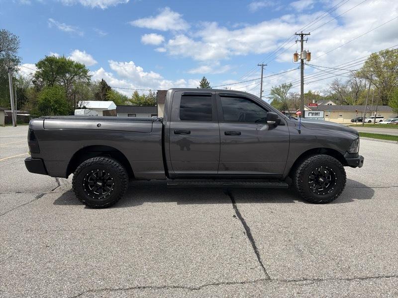 RAM 1500 SLT Quad Cab 4WD 2015