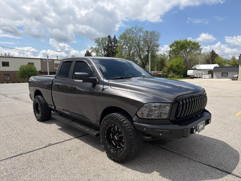 RAM 1500 SLT Quad Cab 4WD 2015