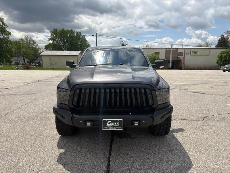 RAM 1500 SLT Quad Cab 4WD 2015