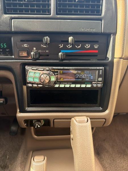 Toyota 4Runner SR5 V6 4WD 1995