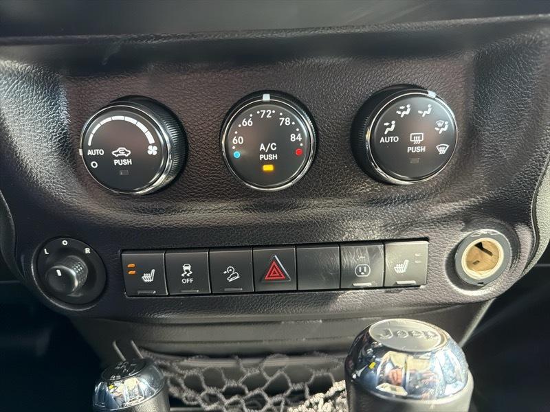 Jeep Wrangler Unlimited Rubicon 4WD 2014