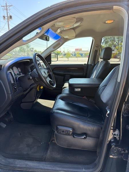 Dodge Ram 1500 ST Quad Cab Short Bed 4WD 2002