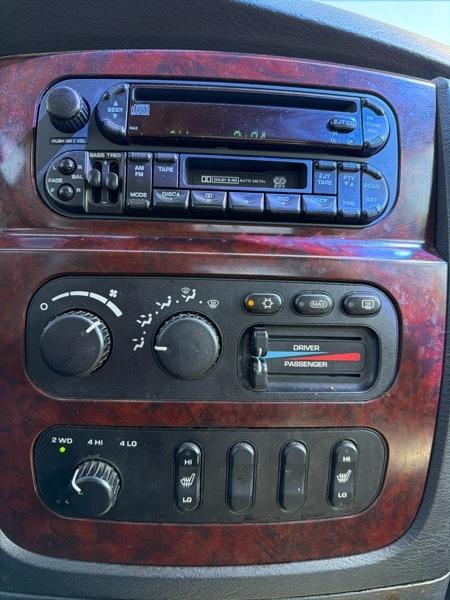 Dodge Ram 1500 ST Quad Cab Short Bed 4WD 2002