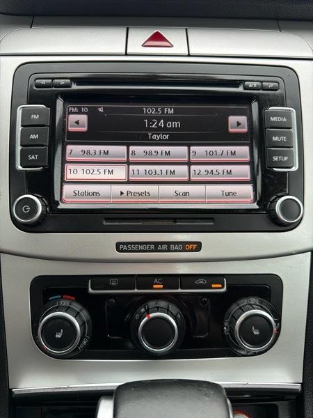 Volkswagen Passat Komfort 2010