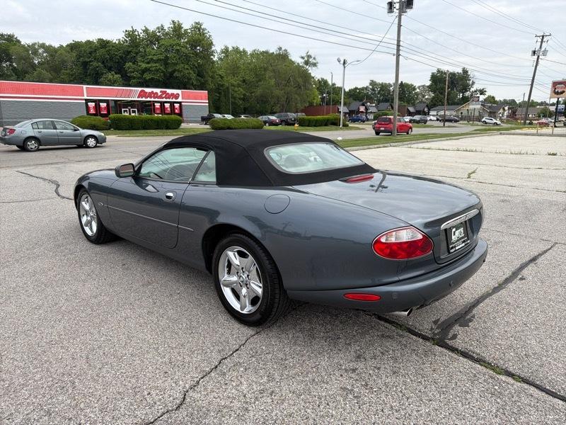 Jaguar XK-Series XK8 Convertible 2001