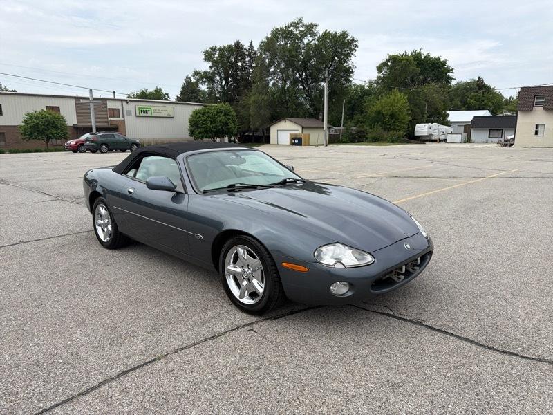 Jaguar XK-Series XK8 Convertible 2001