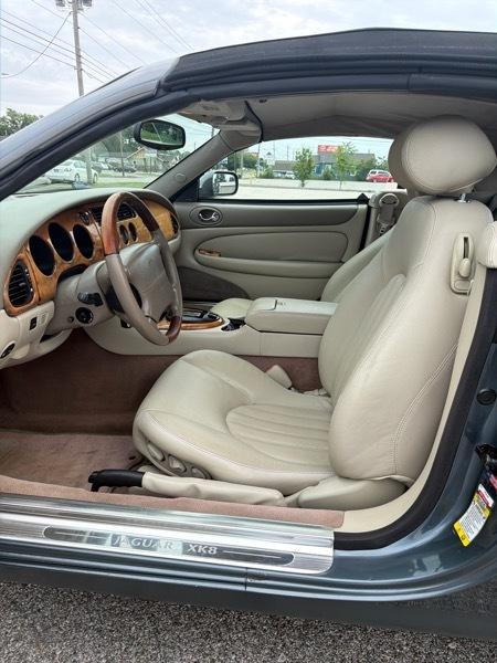 Jaguar XK-Series XK8 Convertible 2001