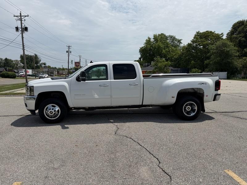 Chevrolet Silverado 3500HD LTZ Crew Cab  4WD 2011