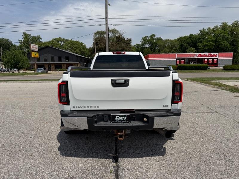 Chevrolet Silverado 3500HD LTZ Crew Cab  4WD 2011