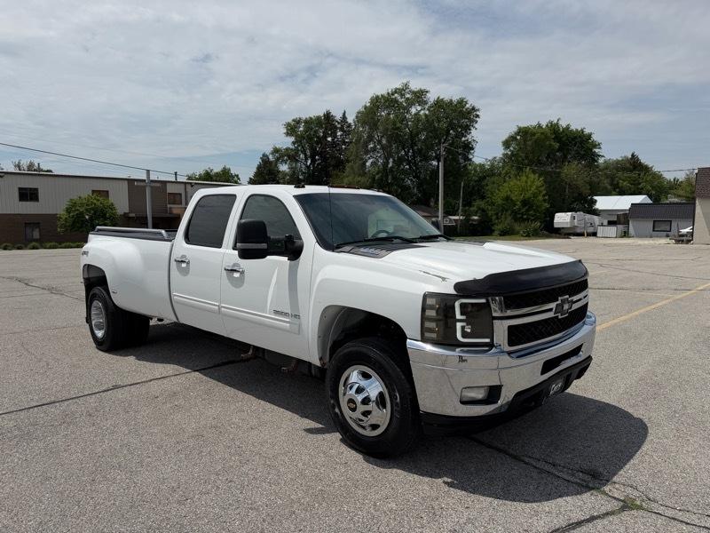 Chevrolet Silverado 3500HD LTZ Crew Cab  4WD 2011