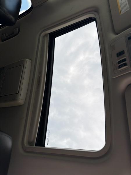 Chevrolet Tahoe LTZ 4WD 2012