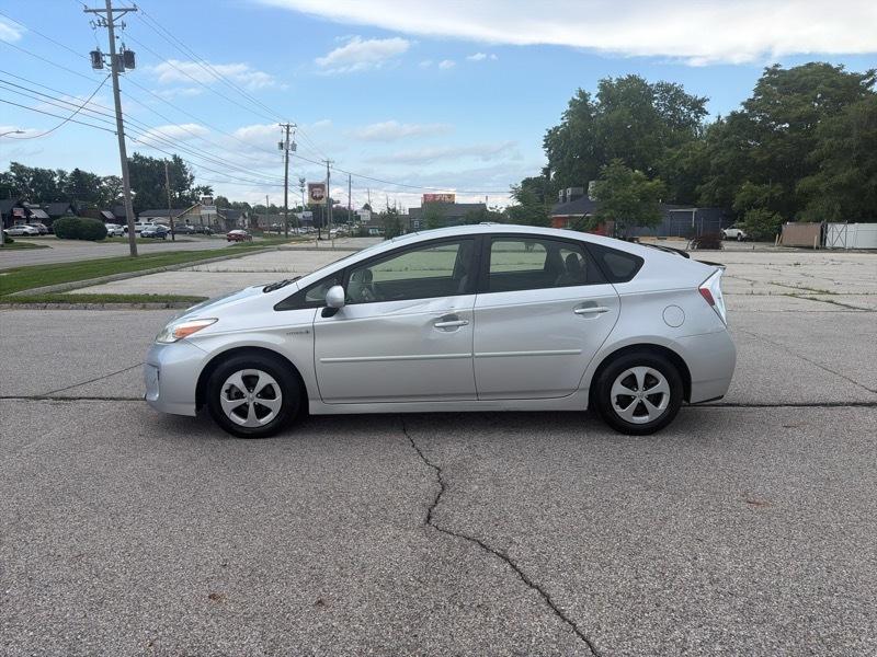 Toyota Prius Prius V 2012