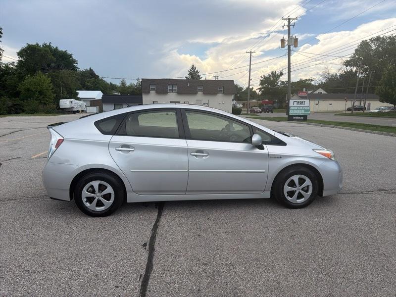Toyota Prius Prius V 2012