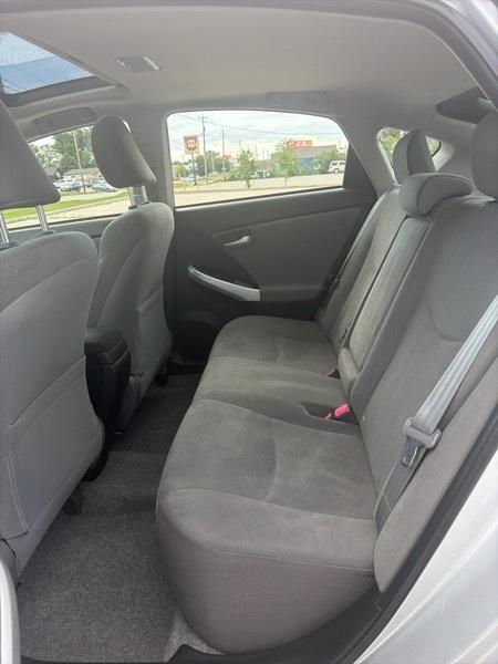 Toyota Prius Prius V 2012
