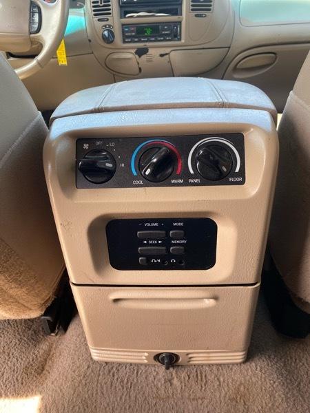 Ford Expedition Eddie Bauer 4WD 2001