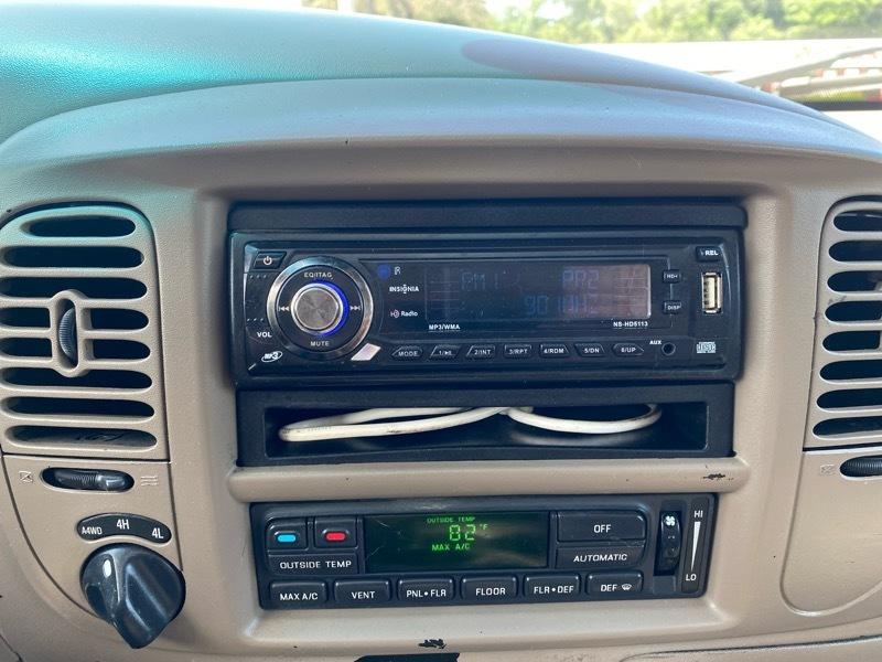 Ford Expedition Eddie Bauer 4WD 2001