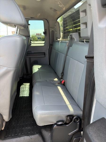Ford F-350 SD Lariat SuperCab Long Bed DRW 4WD 2013