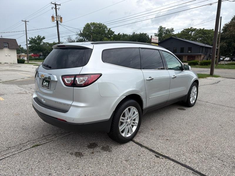 Chevrolet Traverse 1LT FWD 2013