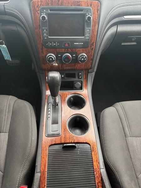 Chevrolet Traverse 1LT FWD 2013