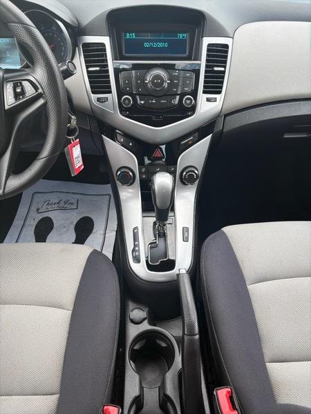 Chevrolet Cruze LS Auto 2014