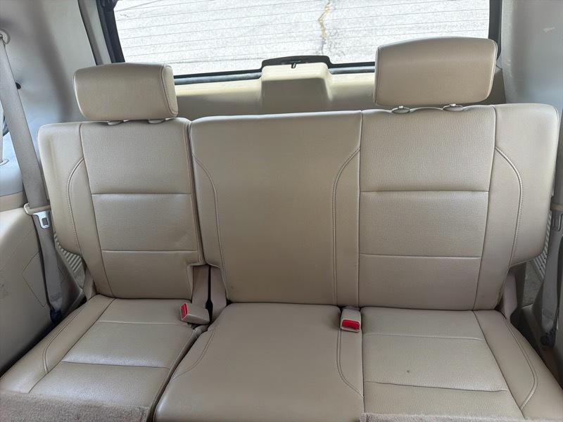Nissan Armada SL 4WD 2012
