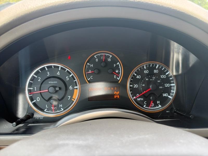 Nissan Armada SL 4WD 2012