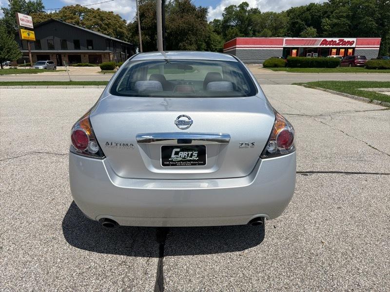 Nissan Altima 2.5 S 2010