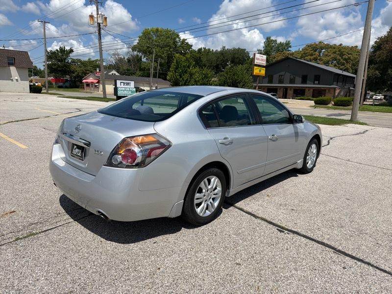 Nissan Altima 2.5 S 2010
