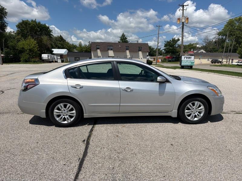 Nissan Altima 2.5 S 2010