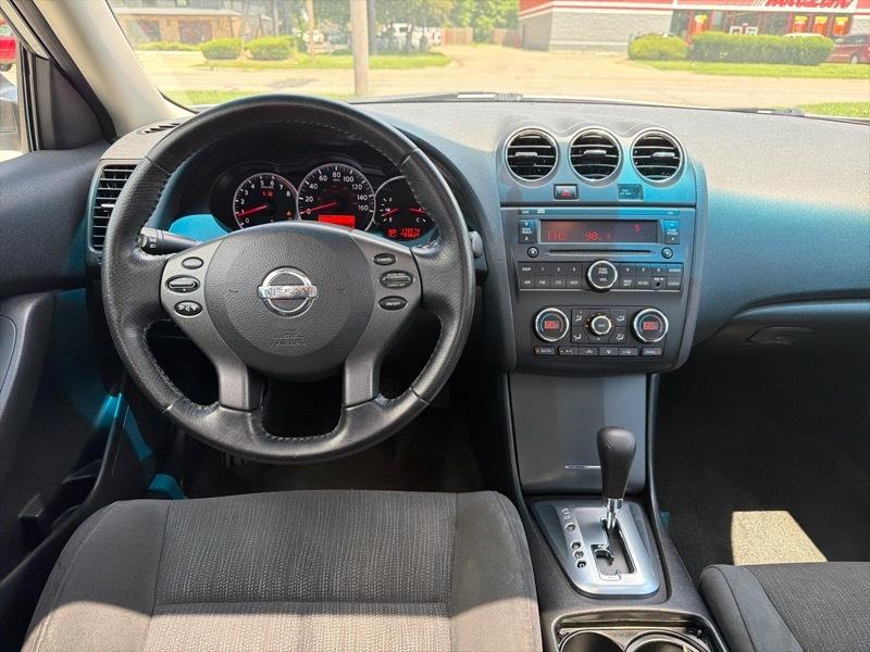 Nissan Altima 2.5 S 2010