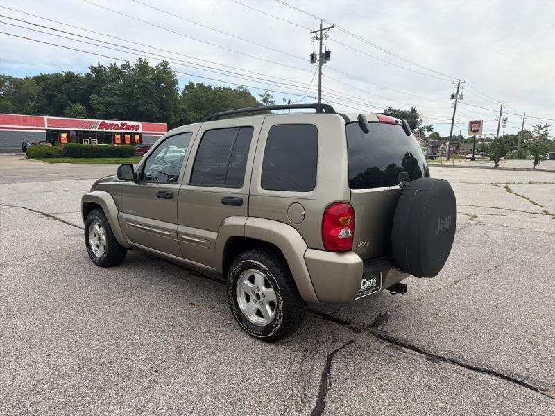 Jeep Liberty Limited 2WD 2004