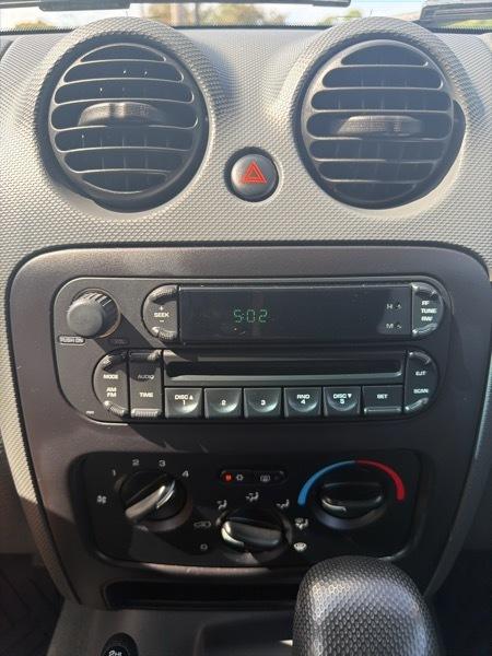 Jeep Liberty Sport 4WD 2005