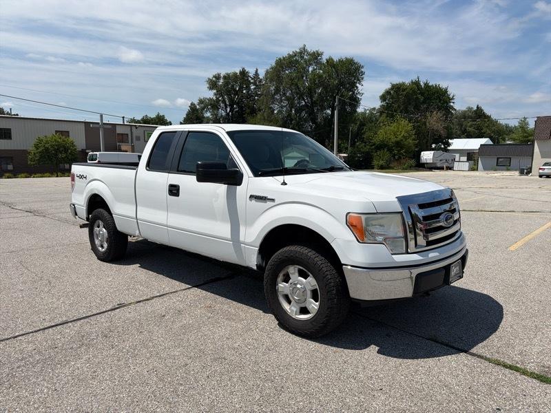 Ford F-150 XLT SuperCab 8-ft. Bed 4WD 2010